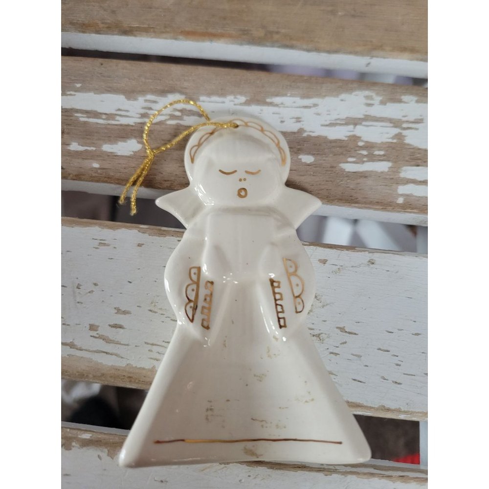 Porcelain cherub angel ornaments Xmas holiday tree